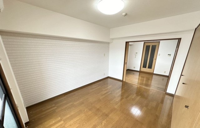 居室・リビング　同物件別号室の写真です。