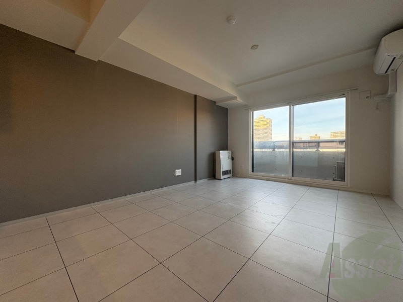 居室・リビング　広々としたリビングですね。使い勝手がよさそうですね！