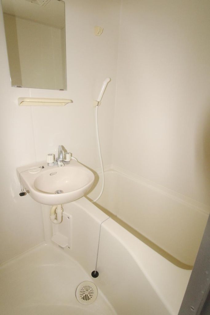 バス・シャワールーム　バスルーム