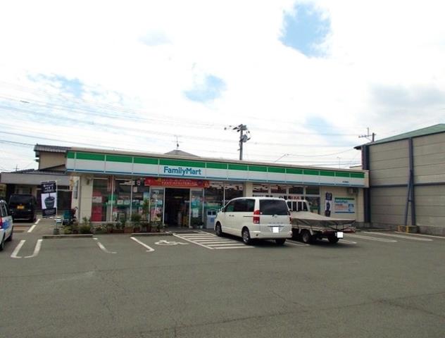 コンビニ　ファミリーマート合志黒石原店（コンビニ）まで830m