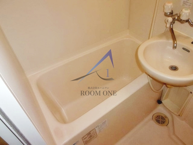 バス・シャワールーム　お風呂です。