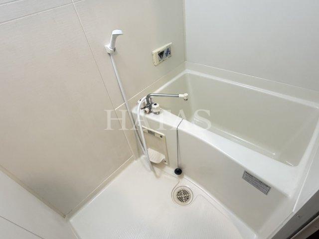 バス・シャワールーム　同物件別部屋です。