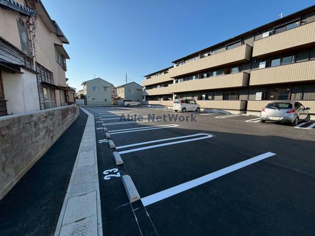 駐車場　駐車場