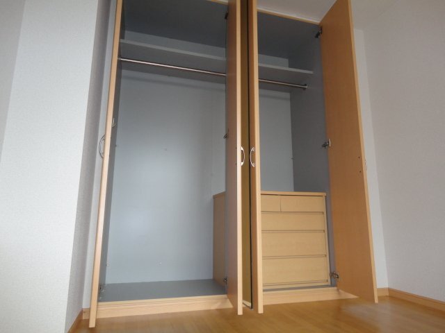 収納　クローゼット