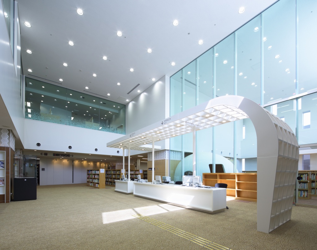 図書館　市立中原図書館（図書館）まで491m