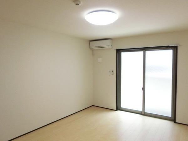 居室・リビング　明るいお部屋！