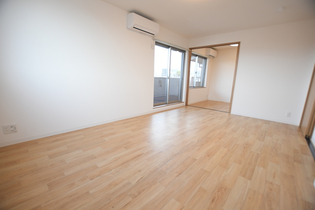 居室・リビング　リビング