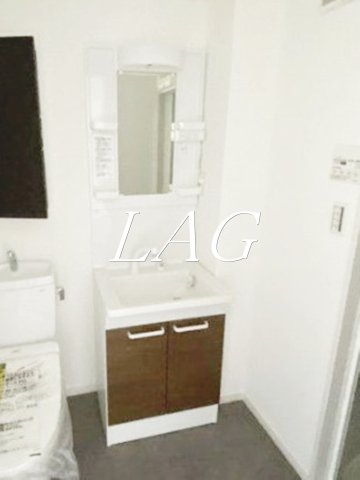 洗面設備　独立洗面台です。