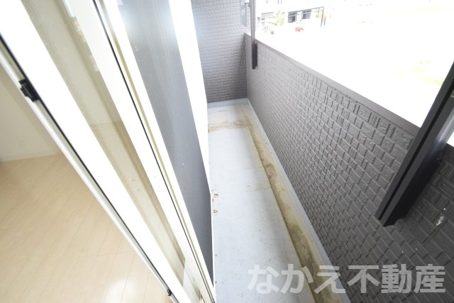 バルコニー　バルコニーからの眺めを楽しみながら食事をしませんか