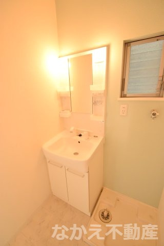 洗面設備　使いやすい洗面所です