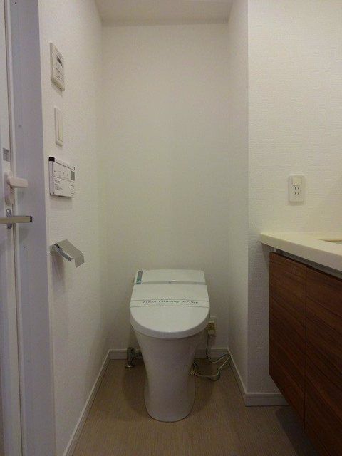 トイレ　※別部屋参考写真