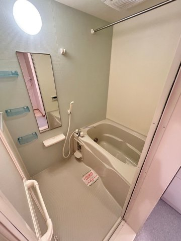 バス・シャワールーム　別号室の画像です。ご参考下さい