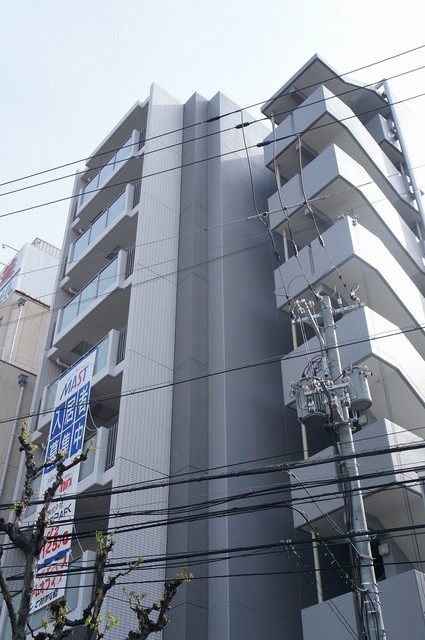 エントランス　鉄筋コンクリート造
