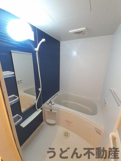 バス・シャワールーム　うどん県のお部屋探しはうどん不動産へ うどんちゃんとLINE