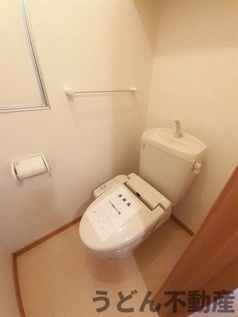トイレ　うどん県のお部屋探しはうどん不動産へ うどんちゃんとLINE