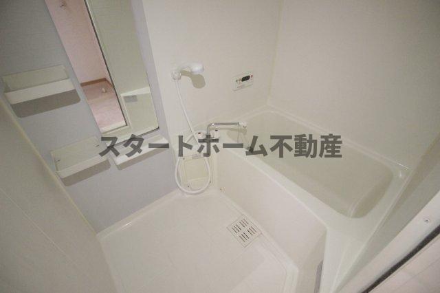 バス・シャワールーム　お風呂で日々の疲れを落としましょう