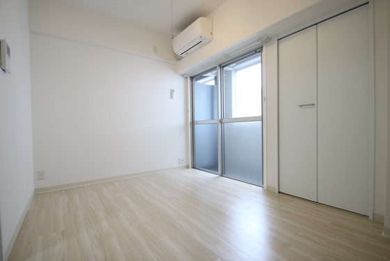 居室・リビング　※別の部屋の写真です
