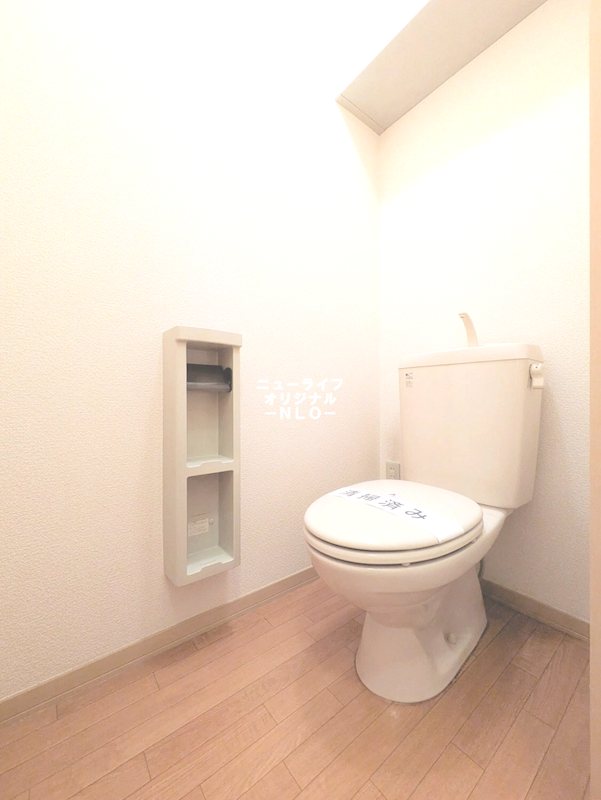 トイレ　お掃除しやすいシンプルなトイレです☆