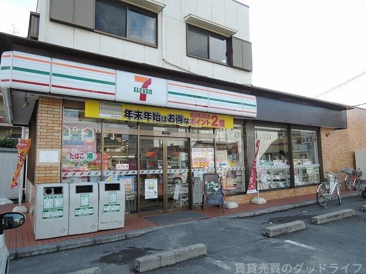 コンビニ　セブンイレブン京都桂上野店（コンビニ）まで370m
