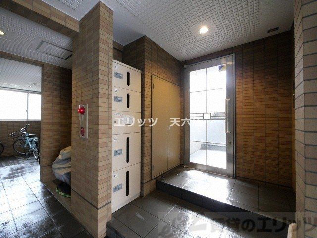 エントランス　エントランス