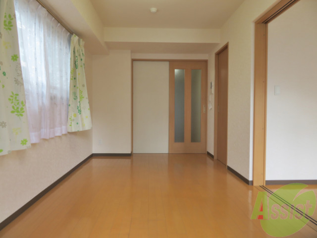 居室・リビング　お部屋を別の角度から撮るとこのようになっています。