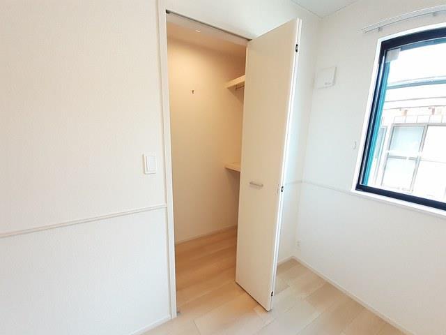 収納　ウォークインクローゼット