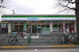 コンビニ　ファミリーマート 上鷺宮二丁目店（コンビニ）まで560m