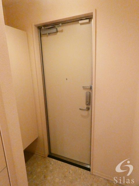 玄関　同仕様反転タイプ