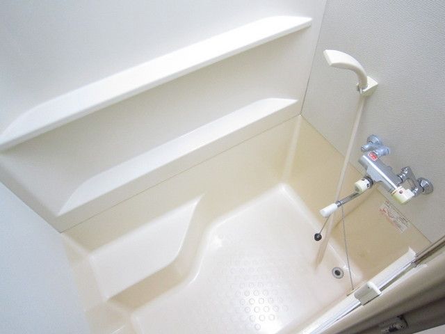 バス・シャワールーム　☆仕切りのあるユニットバス☆