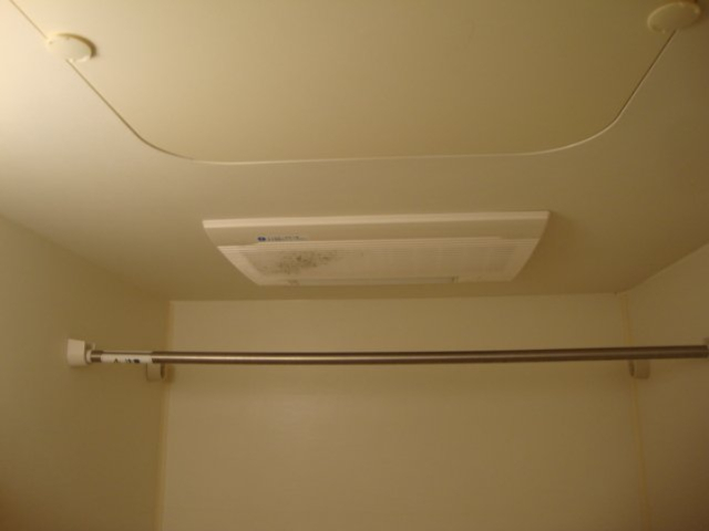 その他設備　浴室換気暖房乾燥機