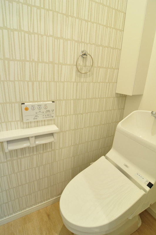 トイレ　落ち着いたトイレです