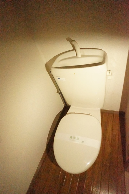 トイレ　バストイレ別なので毎日快適にお過ごしいただけます♪