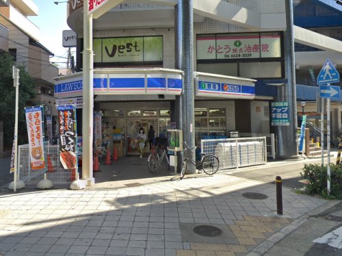 コンビニ　ローソン 田辺五丁目店（コンビニ）まで180m
