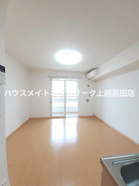 居室・リビング　ＬＤＫ9.8帖