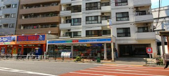 コンビニ　ローソン 南千住三丁目店（コンビニ）まで206m
