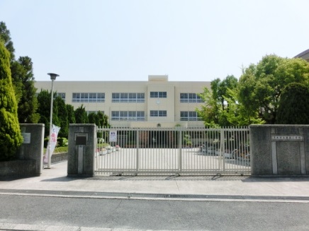 小学校　茨木市立穂積小学校（小学校）まで476m
