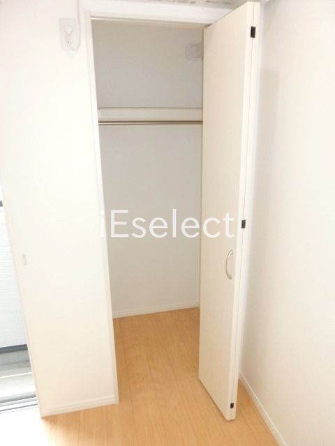 収納　お部屋のクローゼット付き。