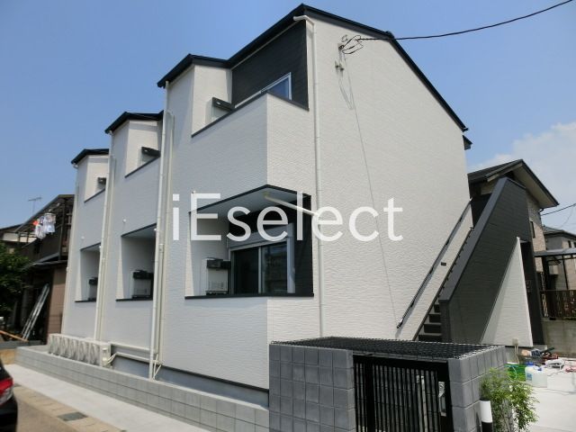 建物外観　２０１７年７月築のデザイナーズアパート。