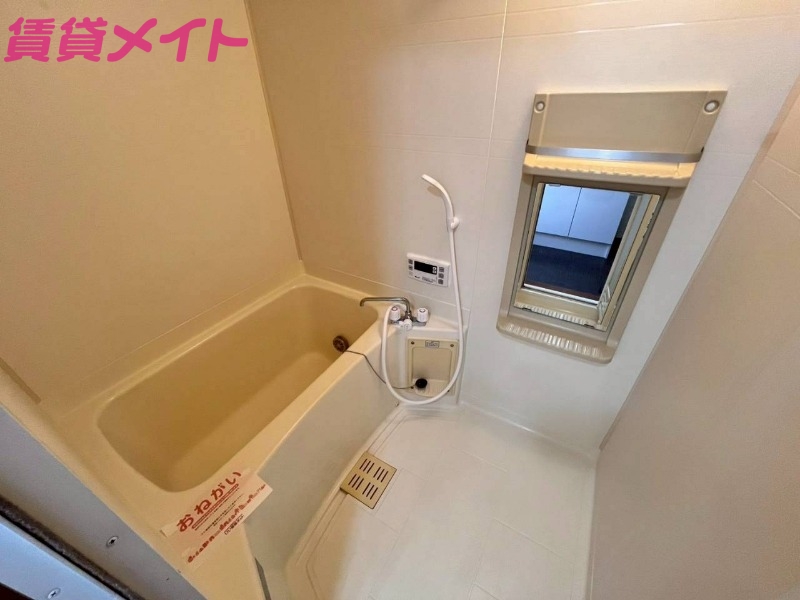バス・シャワールーム　同型参考写真