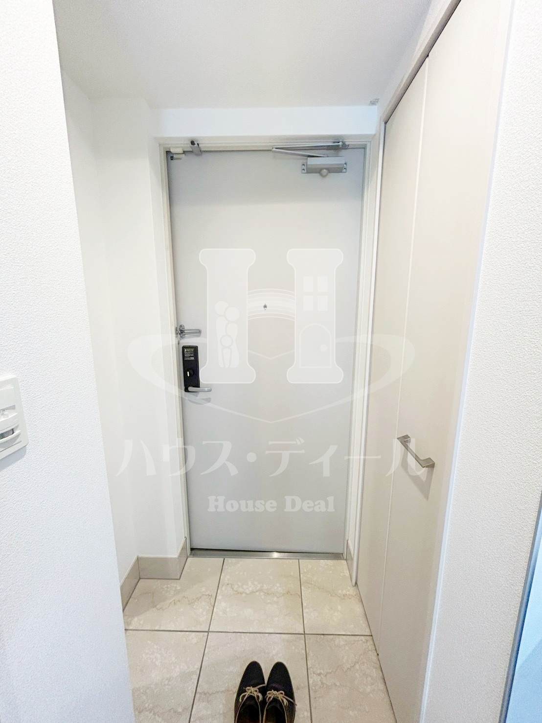 玄関　別号室参考写真です