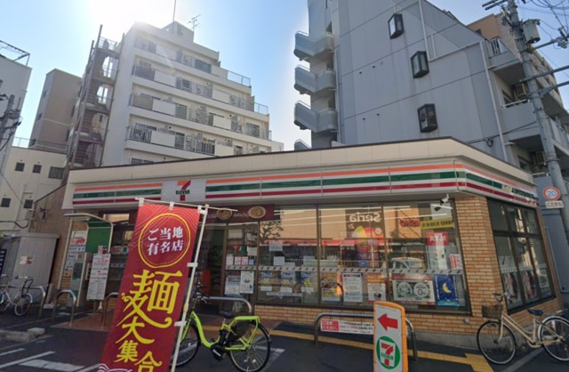 コンビニ　セブンイレブン近鉄布施駅南店・近くて便利♪♪（コンビニ）まで195m