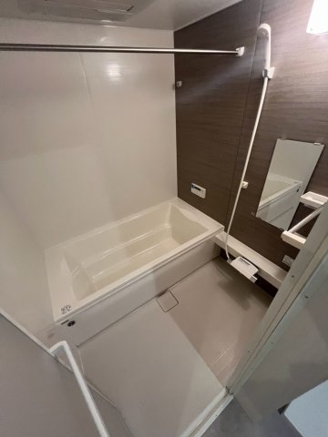 リブレメゾン下大市西町Iの風呂写真