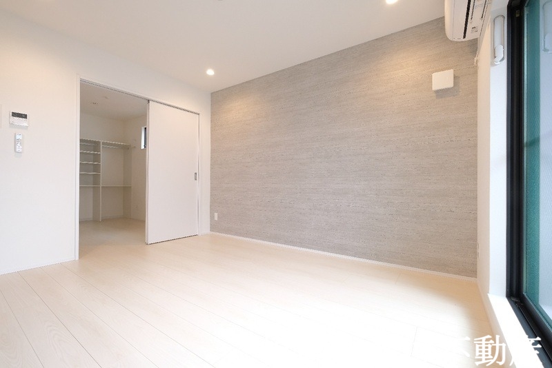 Q-STAGE住吉の居間写真