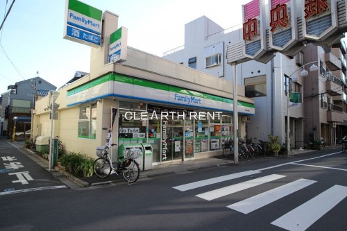 コンビニ　ファミリーマート 大島中央銀座店（コンビニ）まで698m