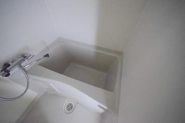 レアライズ志茂の風呂写真
