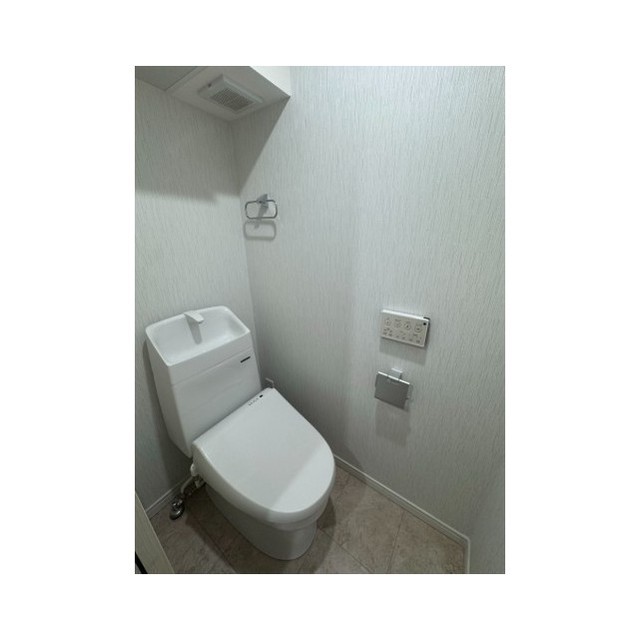 トイレ　コンパクトで使いやすいトイレです