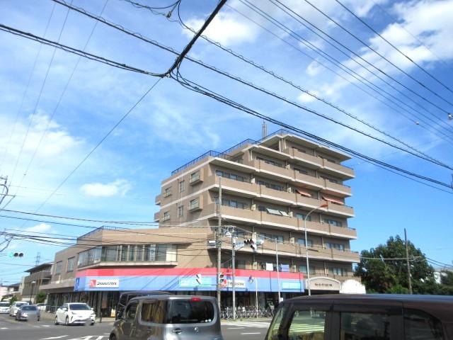 建物外観　7階建てエレベーター付きマンション