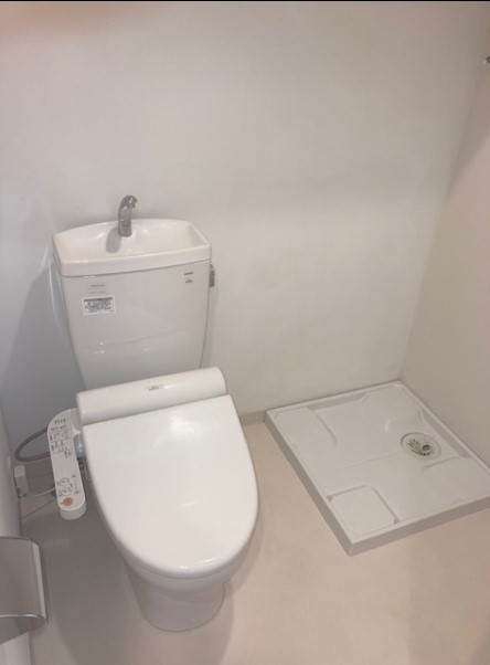 トイレ　ウォシュレット完備