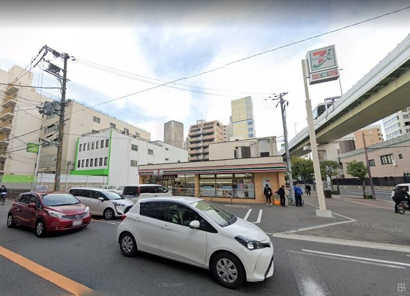 コンビニ　セブンイレブン大阪立売堀５丁目店（コンビニ）まで158m