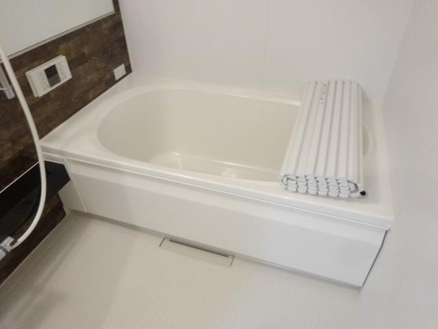 バス・シャワールーム　ゆったりバスルーム